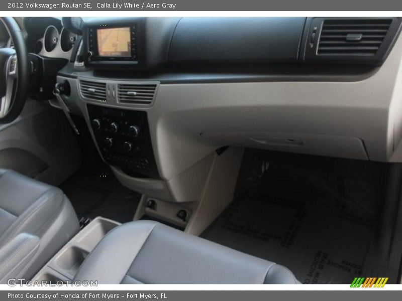 Calla Lily White / Aero Gray 2012 Volkswagen Routan SE