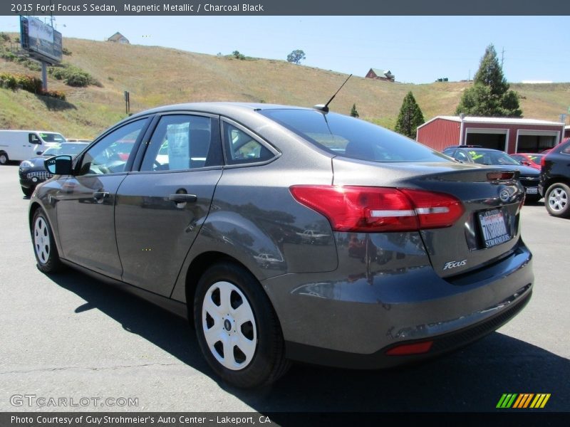 Magnetic Metallic / Charcoal Black 2015 Ford Focus S Sedan