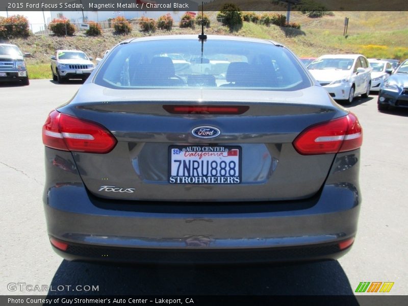 Magnetic Metallic / Charcoal Black 2015 Ford Focus S Sedan