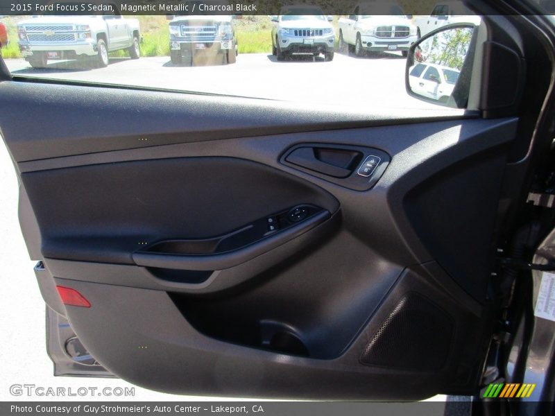 Magnetic Metallic / Charcoal Black 2015 Ford Focus S Sedan