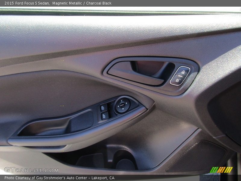 Magnetic Metallic / Charcoal Black 2015 Ford Focus S Sedan