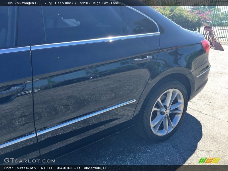 Deep Black / Cornsilk Beige Two-Tone 2009 Volkswagen CC Luxury