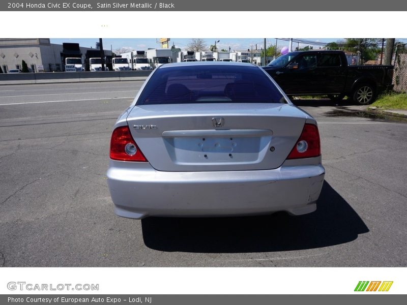 Satin Silver Metallic / Black 2004 Honda Civic EX Coupe