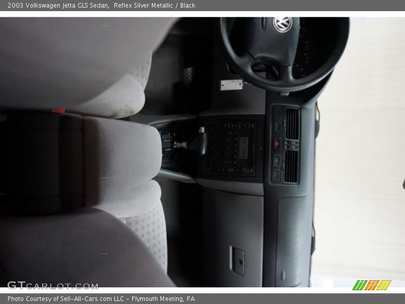 Reflex Silver Metallic / Black 2003 Volkswagen Jetta GLS Sedan