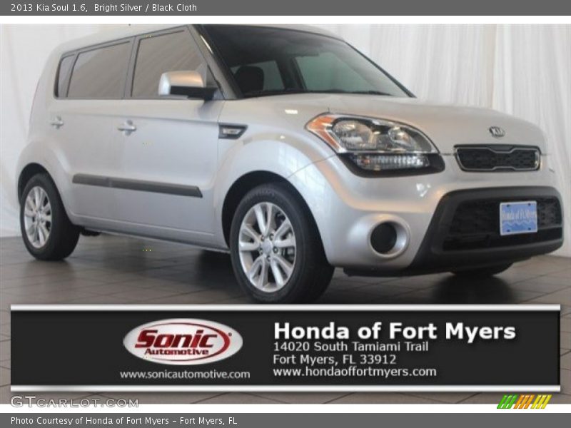 Bright Silver / Black Cloth 2013 Kia Soul 1.6