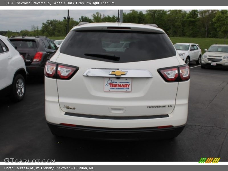 White / Dark Titanium/Light Titanium 2014 Chevrolet Traverse LS