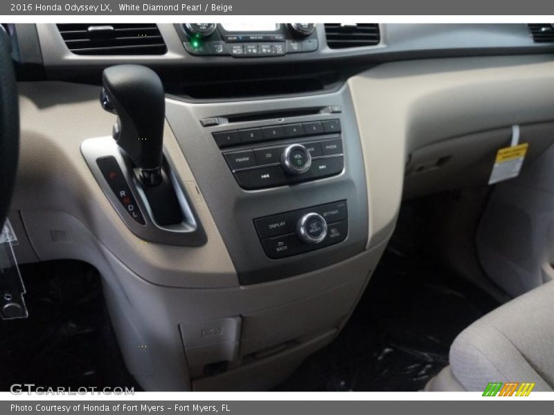 White Diamond Pearl / Beige 2016 Honda Odyssey LX