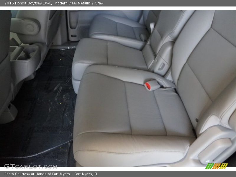 Modern Steel Metallic / Gray 2016 Honda Odyssey EX-L