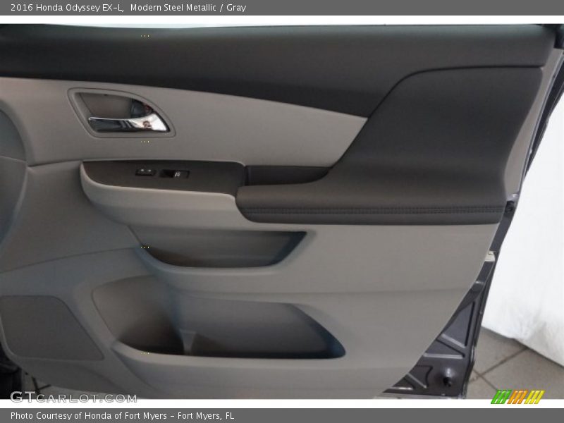Modern Steel Metallic / Gray 2016 Honda Odyssey EX-L