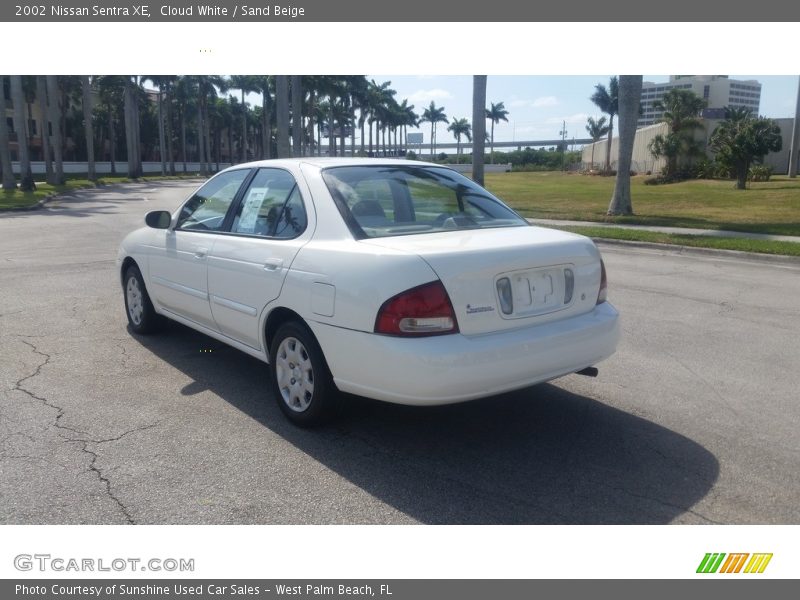 Cloud White / Sand Beige 2002 Nissan Sentra XE