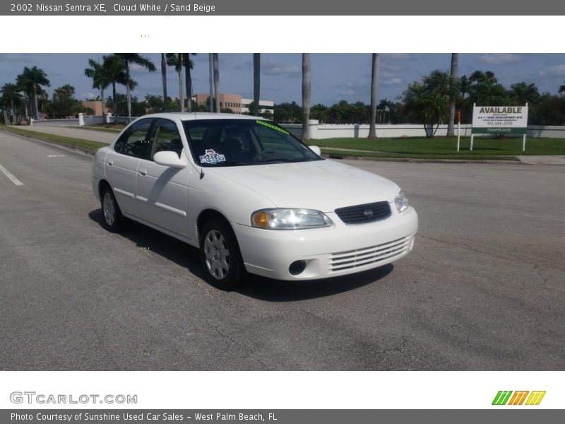 Cloud White / Sand Beige 2002 Nissan Sentra XE