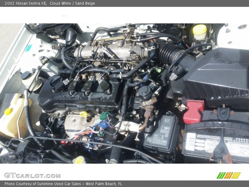 Cloud White / Sand Beige 2002 Nissan Sentra XE