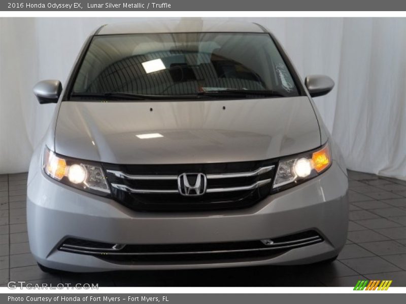 Lunar Silver Metallic / Truffle 2016 Honda Odyssey EX
