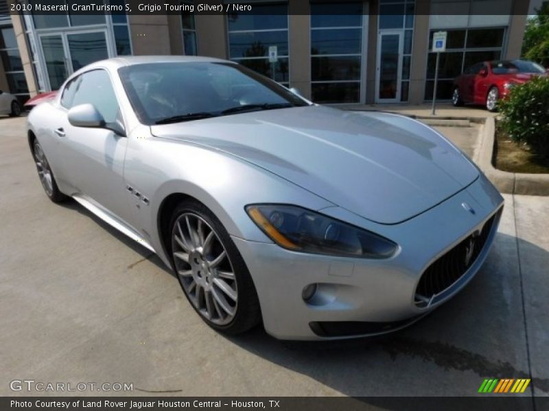 Grigio Touring (Silver) / Nero 2010 Maserati GranTurismo S