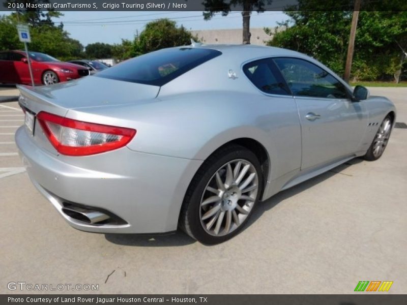 Grigio Touring (Silver) / Nero 2010 Maserati GranTurismo S