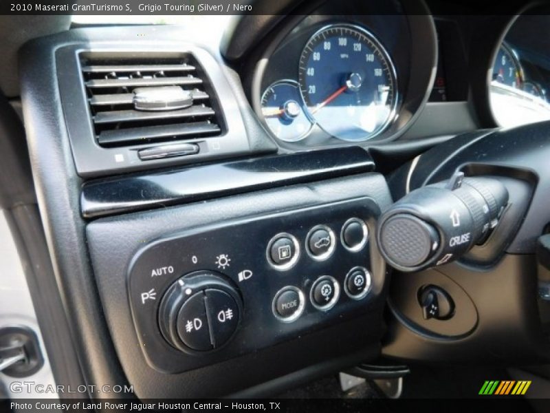 Grigio Touring (Silver) / Nero 2010 Maserati GranTurismo S