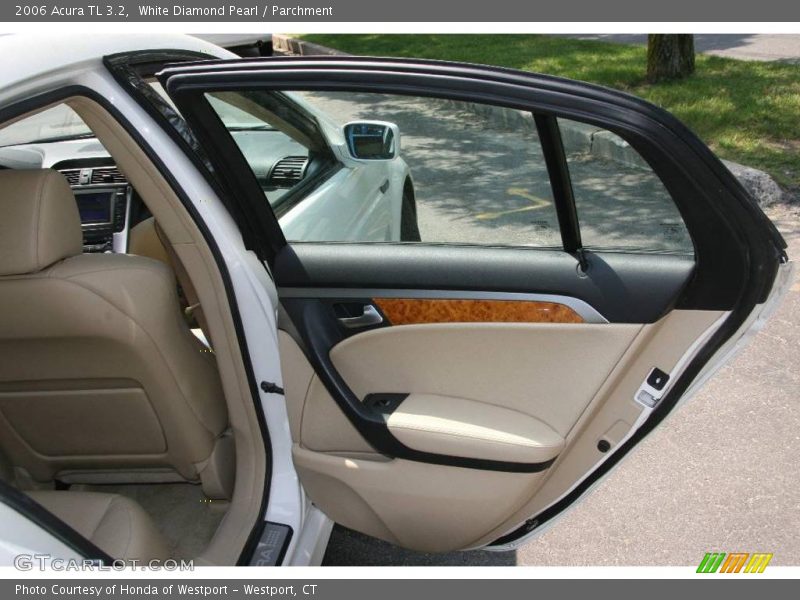 White Diamond Pearl / Parchment 2006 Acura TL 3.2
