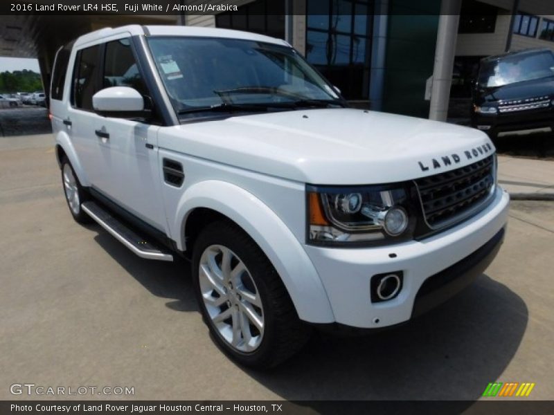 Fuji White / Almond/Arabica 2016 Land Rover LR4 HSE