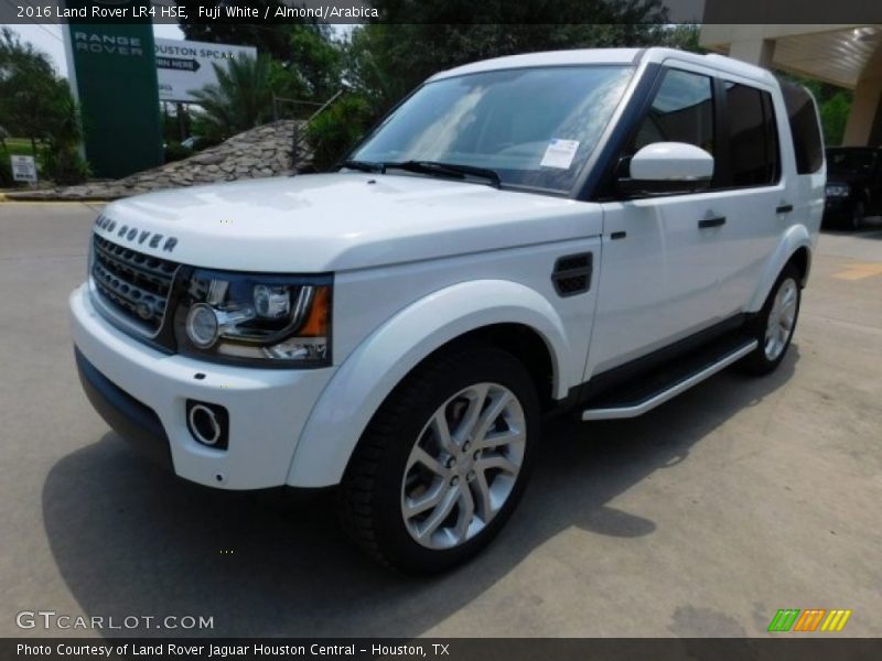 Fuji White / Almond/Arabica 2016 Land Rover LR4 HSE