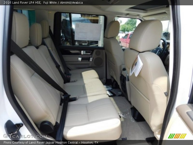 Fuji White / Almond/Arabica 2016 Land Rover LR4 HSE