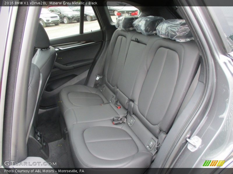 Mineral Grey Metallic / Black 2016 BMW X1 xDrive28i