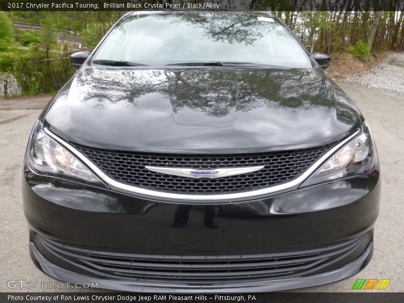 Brilliant Black Crystal Pearl / Black/Alloy 2017 Chrysler Pacifica Touring