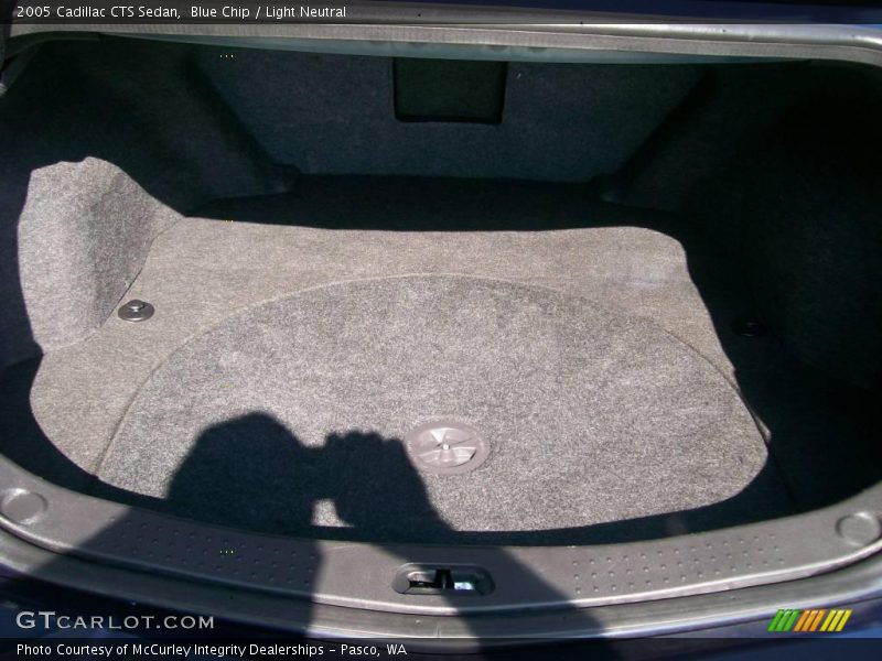 Blue Chip / Light Neutral 2005 Cadillac CTS Sedan
