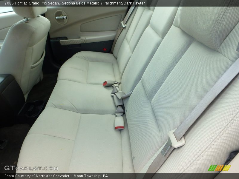 Sedona Beige Metallic / Parchment/Dark Pewter 2005 Pontiac Grand Prix Sedan