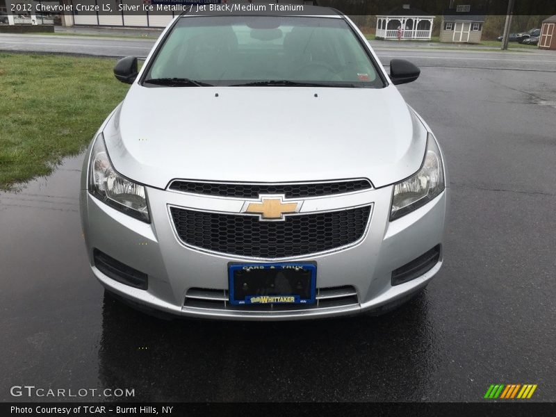 Silver Ice Metallic / Jet Black/Medium Titanium 2012 Chevrolet Cruze LS