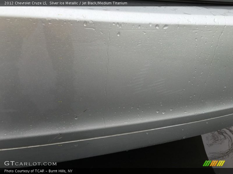 Silver Ice Metallic / Jet Black/Medium Titanium 2012 Chevrolet Cruze LS
