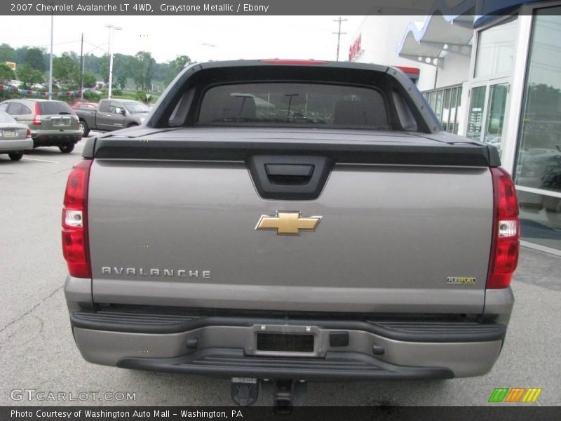 Graystone Metallic / Ebony 2007 Chevrolet Avalanche LT 4WD
