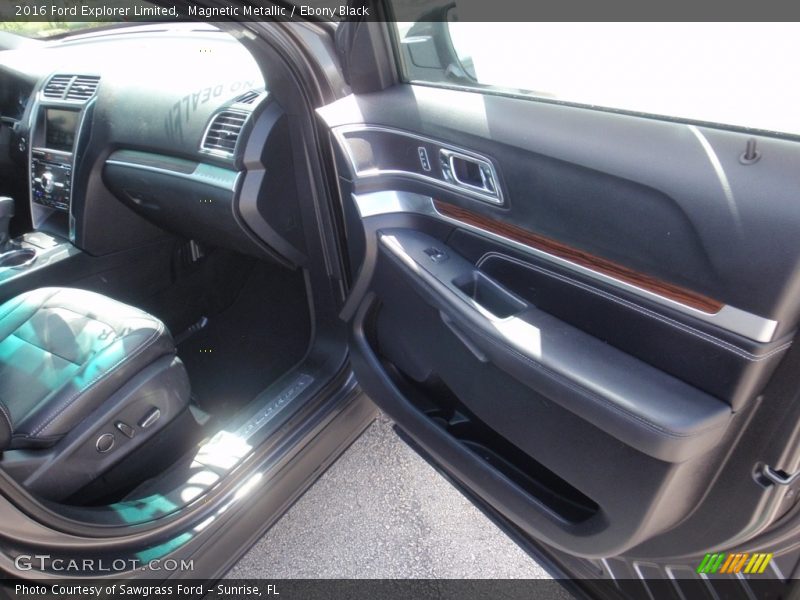 Magnetic Metallic / Ebony Black 2016 Ford Explorer Limited