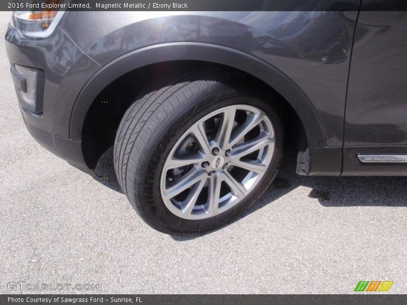 Magnetic Metallic / Ebony Black 2016 Ford Explorer Limited