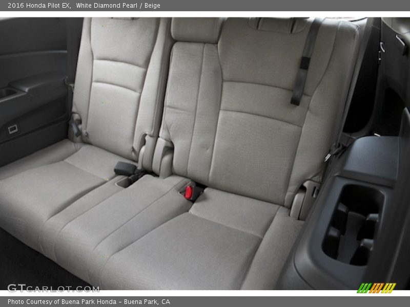 White Diamond Pearl / Beige 2016 Honda Pilot EX