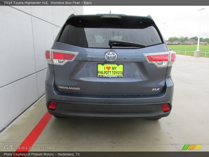 Shoreline Blue Pearl / Black 2016 Toyota Highlander XLE