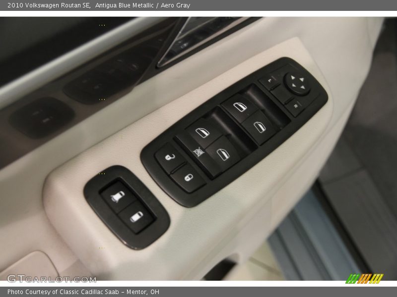 Antigua Blue Metallic / Aero Gray 2010 Volkswagen Routan SE