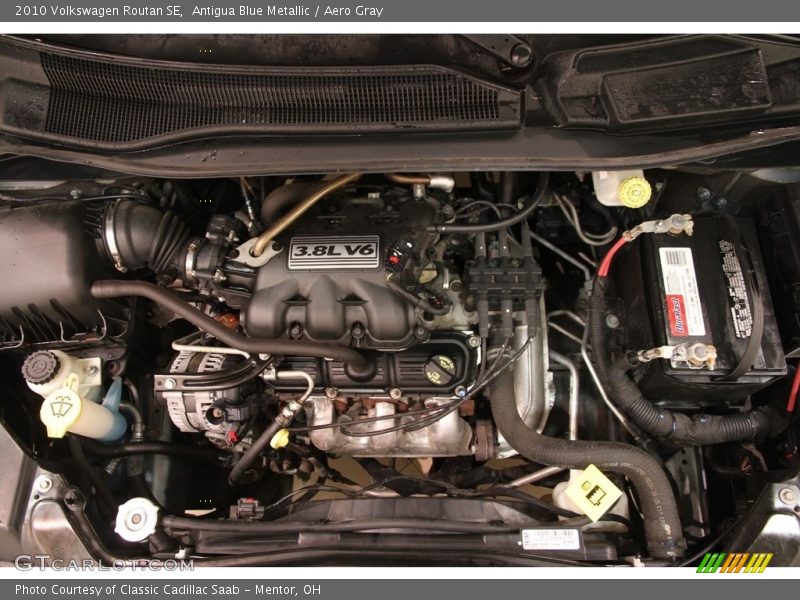 Antigua Blue Metallic / Aero Gray 2010 Volkswagen Routan SE