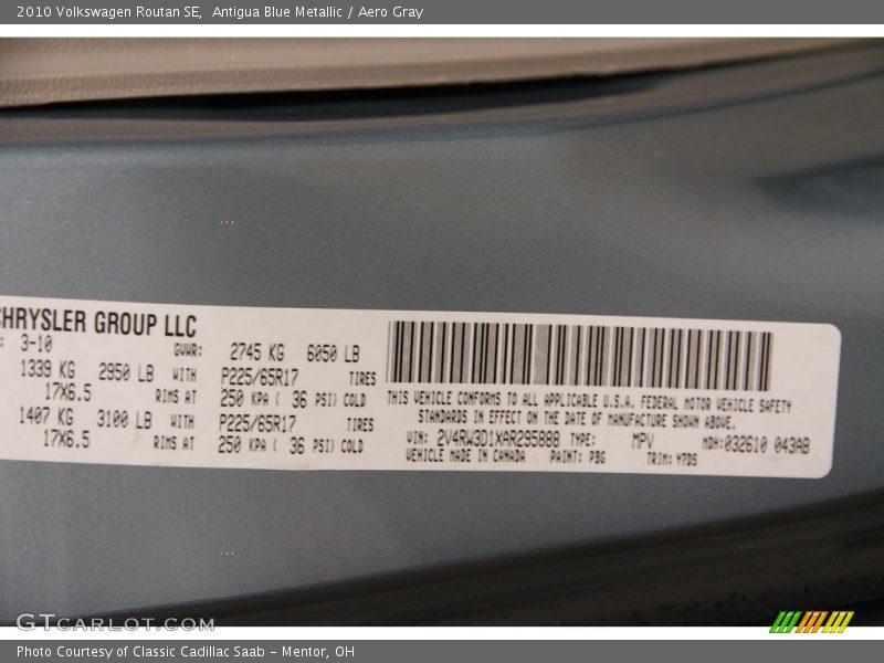 Antigua Blue Metallic / Aero Gray 2010 Volkswagen Routan SE
