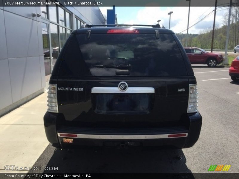 Black / Charcoal Black 2007 Mercury Mountaineer AWD