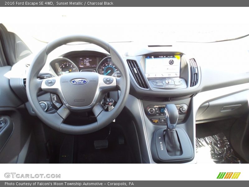 Sunset Metallic / Charcoal Black 2016 Ford Escape SE 4WD