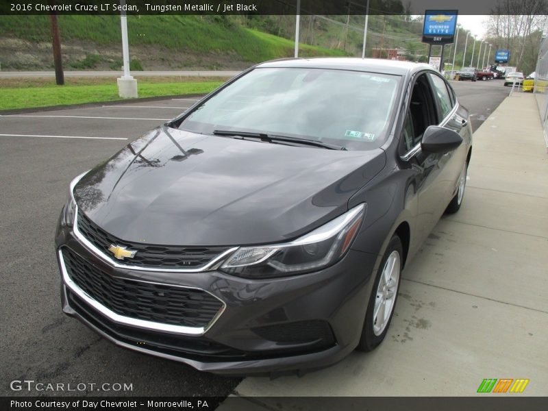 Tungsten Metallic / Jet Black 2016 Chevrolet Cruze LT Sedan
