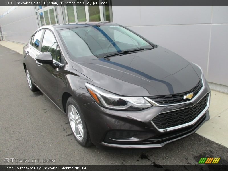 Tungsten Metallic / Jet Black 2016 Chevrolet Cruze LT Sedan