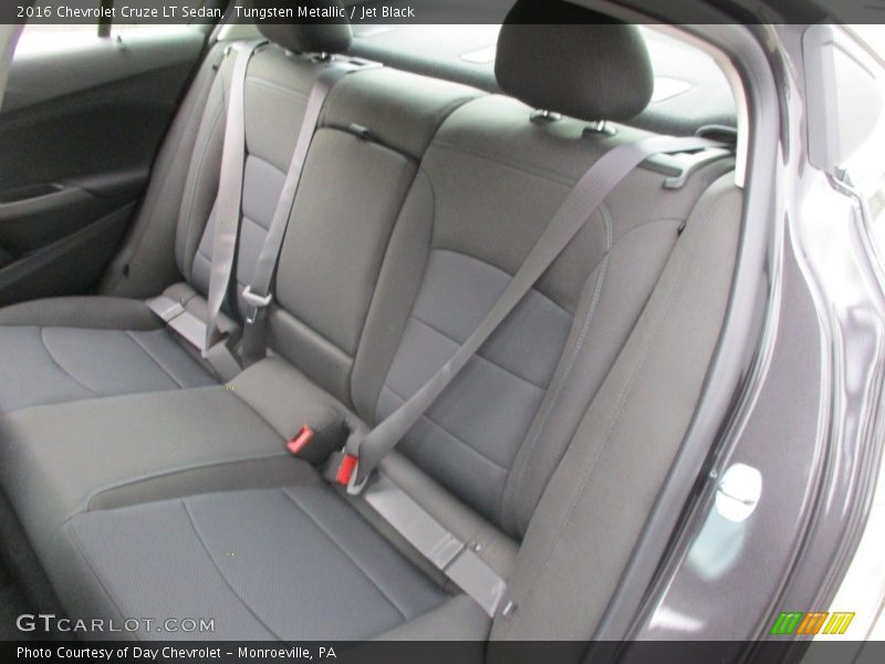 Tungsten Metallic / Jet Black 2016 Chevrolet Cruze LT Sedan