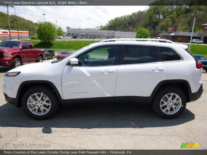 Bright White / Black 2016 Jeep Cherokee Latitude 4x4