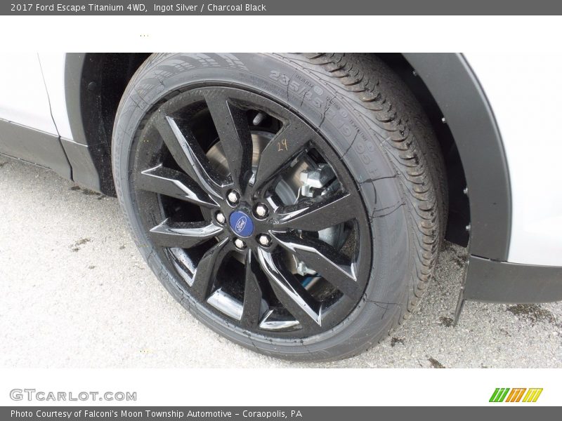Ingot Silver / Charcoal Black 2017 Ford Escape Titanium 4WD