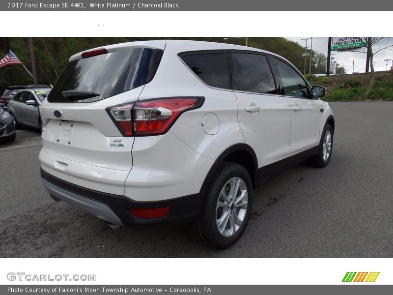 White Platinum / Charcoal Black 2017 Ford Escape SE 4WD