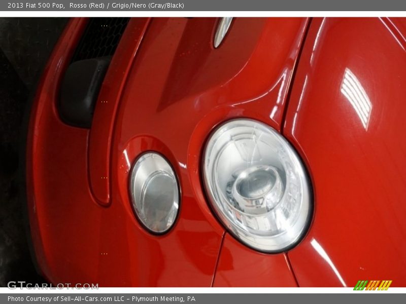 Rosso (Red) / Grigio/Nero (Gray/Black) 2013 Fiat 500 Pop