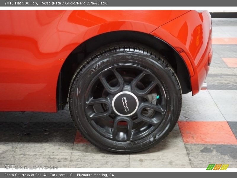 Rosso (Red) / Grigio/Nero (Gray/Black) 2013 Fiat 500 Pop