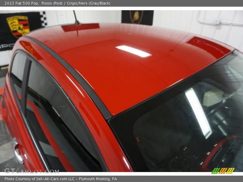 Rosso (Red) / Grigio/Nero (Gray/Black) 2013 Fiat 500 Pop