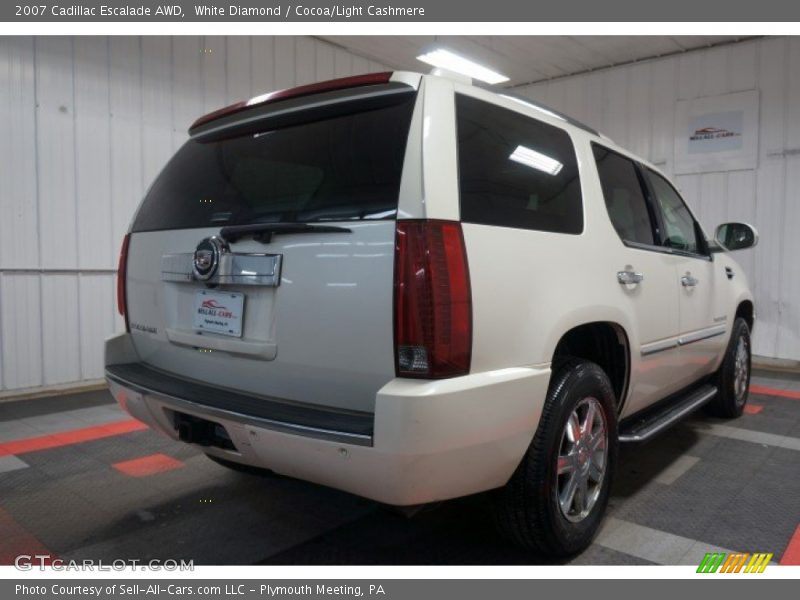 White Diamond / Cocoa/Light Cashmere 2007 Cadillac Escalade AWD